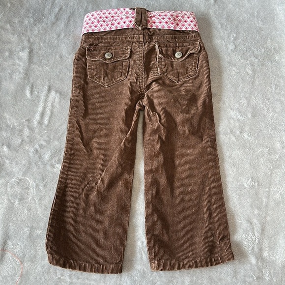 Old Navy - corduroy pants with wide tie  belt. Size 2T - Picture 4 of 4